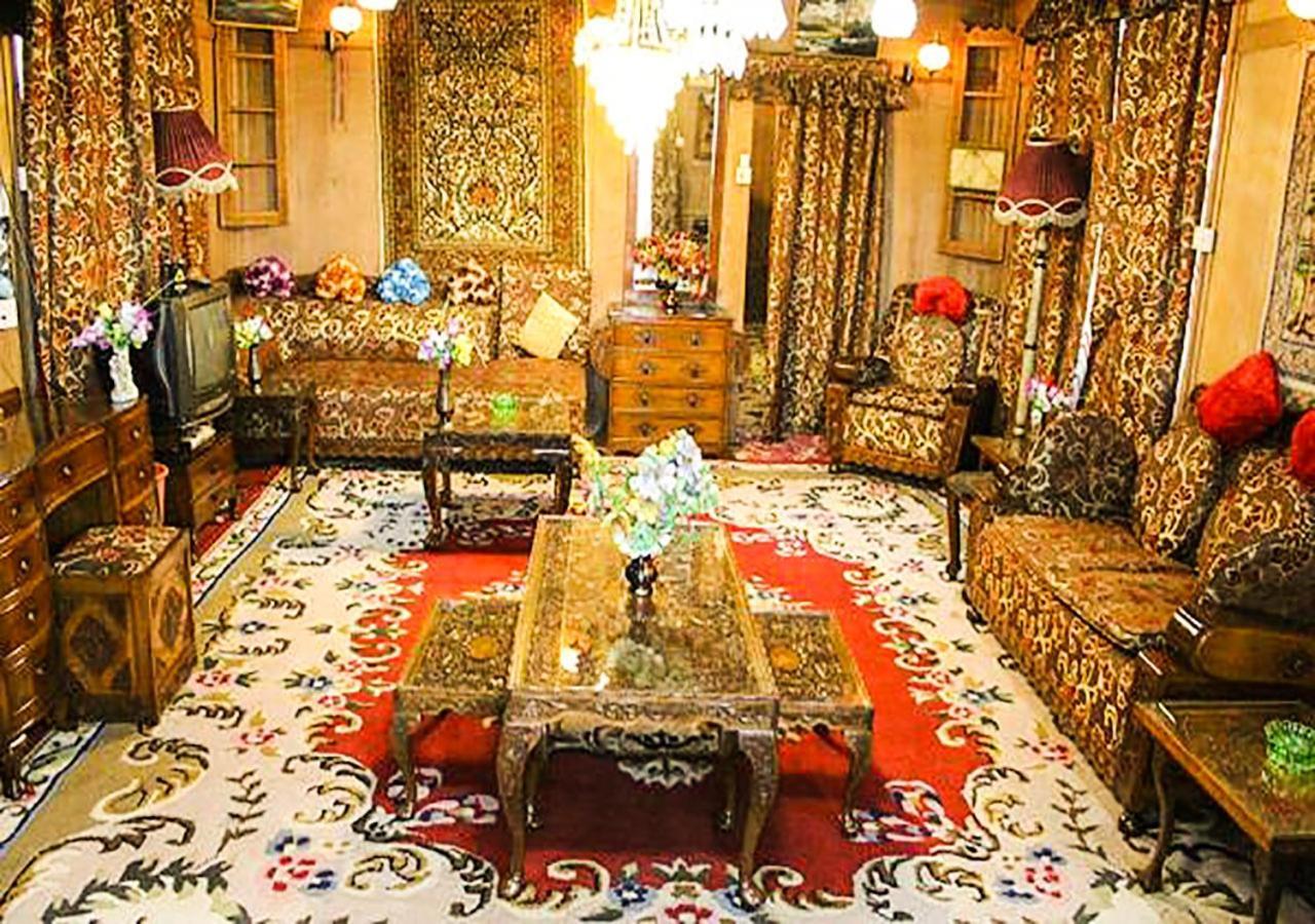 فندق شيكاغو جروب أوف هاوسبووتس Srīnagar المظهر الخارجي الصورة